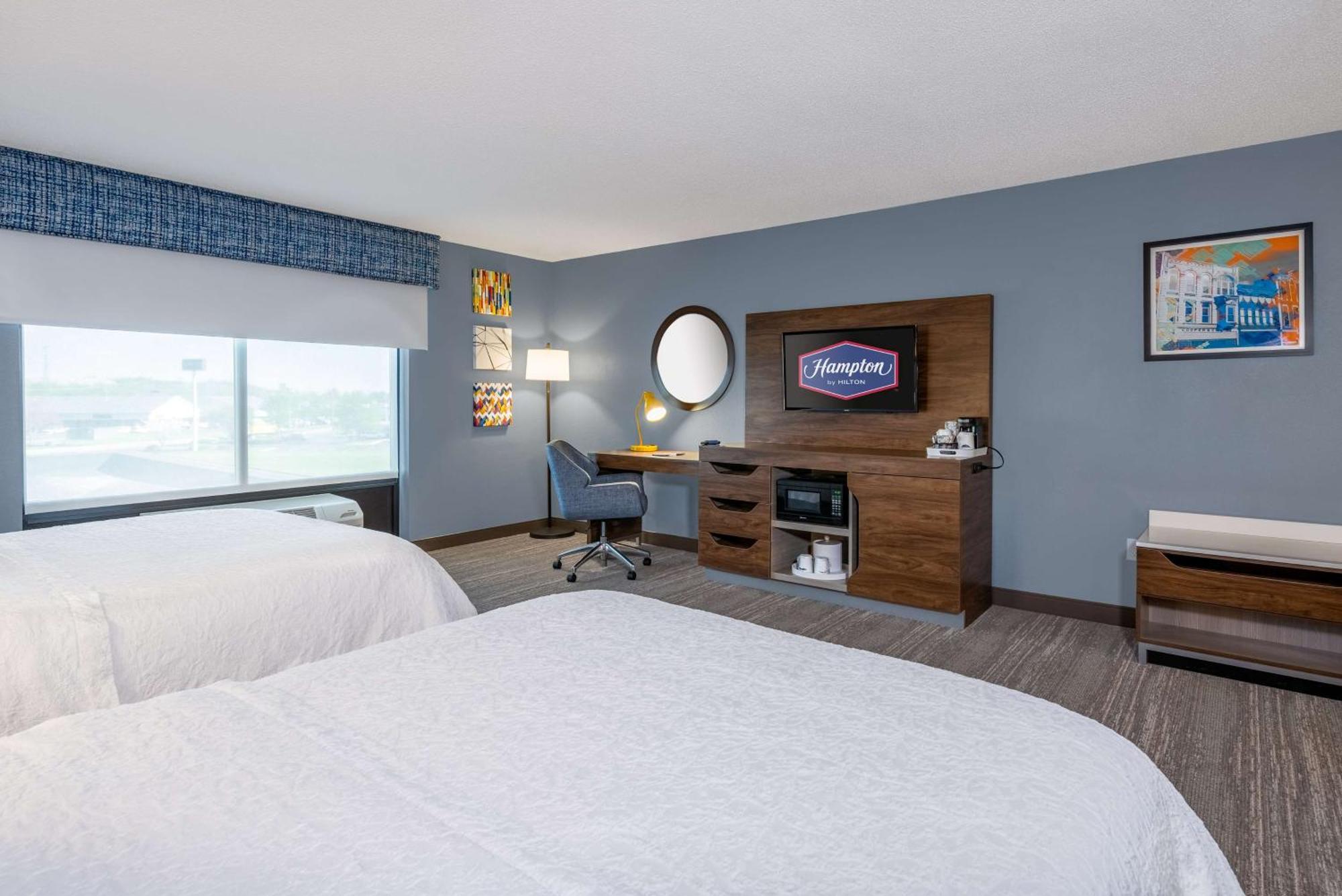 Hampton Inn & Suites Хопкинсвилл Экстерьер фото