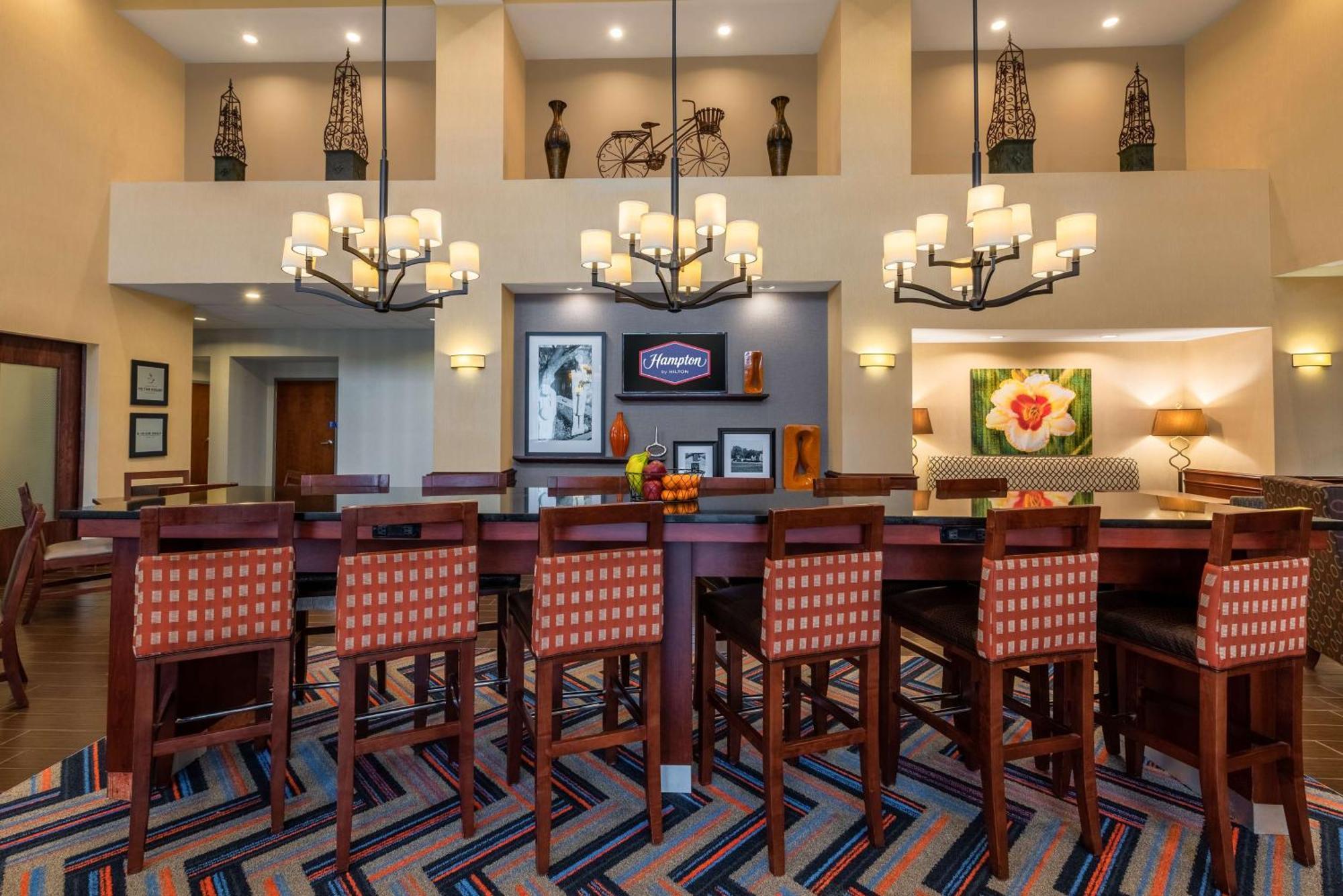 Hampton Inn & Suites Хопкинсвилл Экстерьер фото