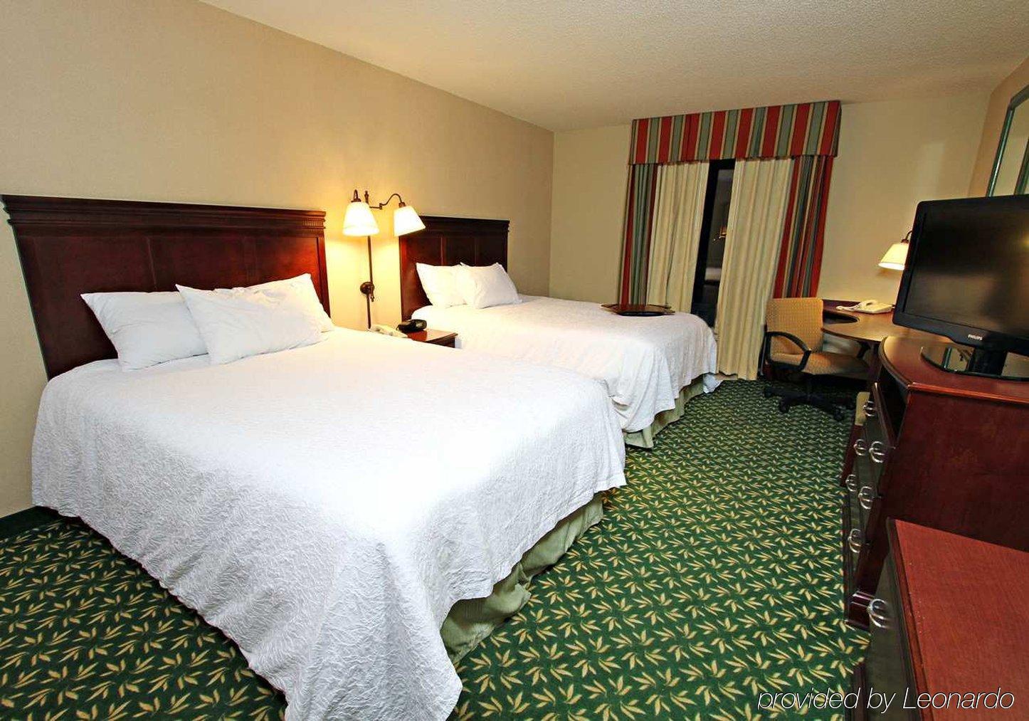 Hampton Inn & Suites Хопкинсвилл Экстерьер фото