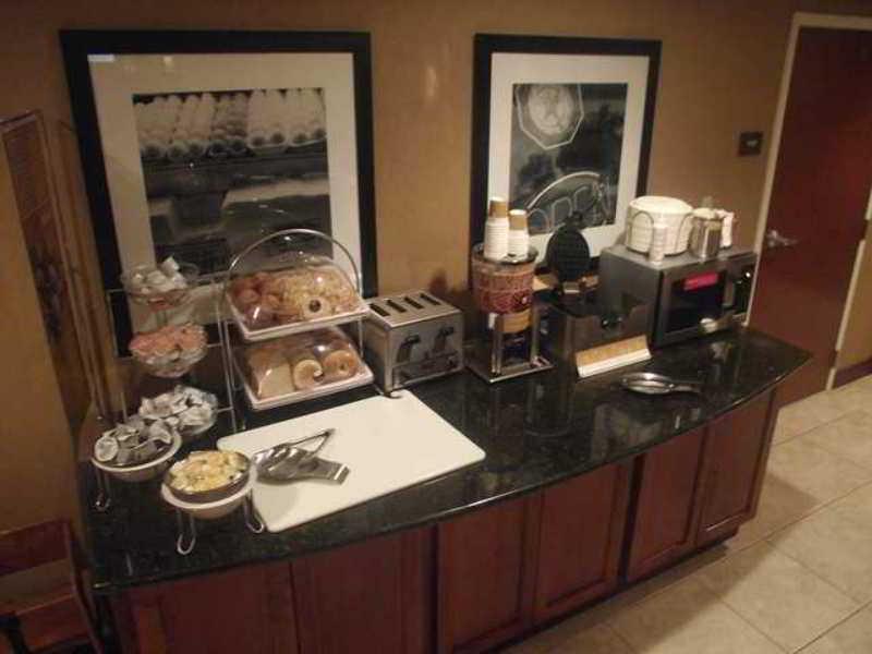 Hampton Inn & Suites Хопкинсвилл Ресторан фото